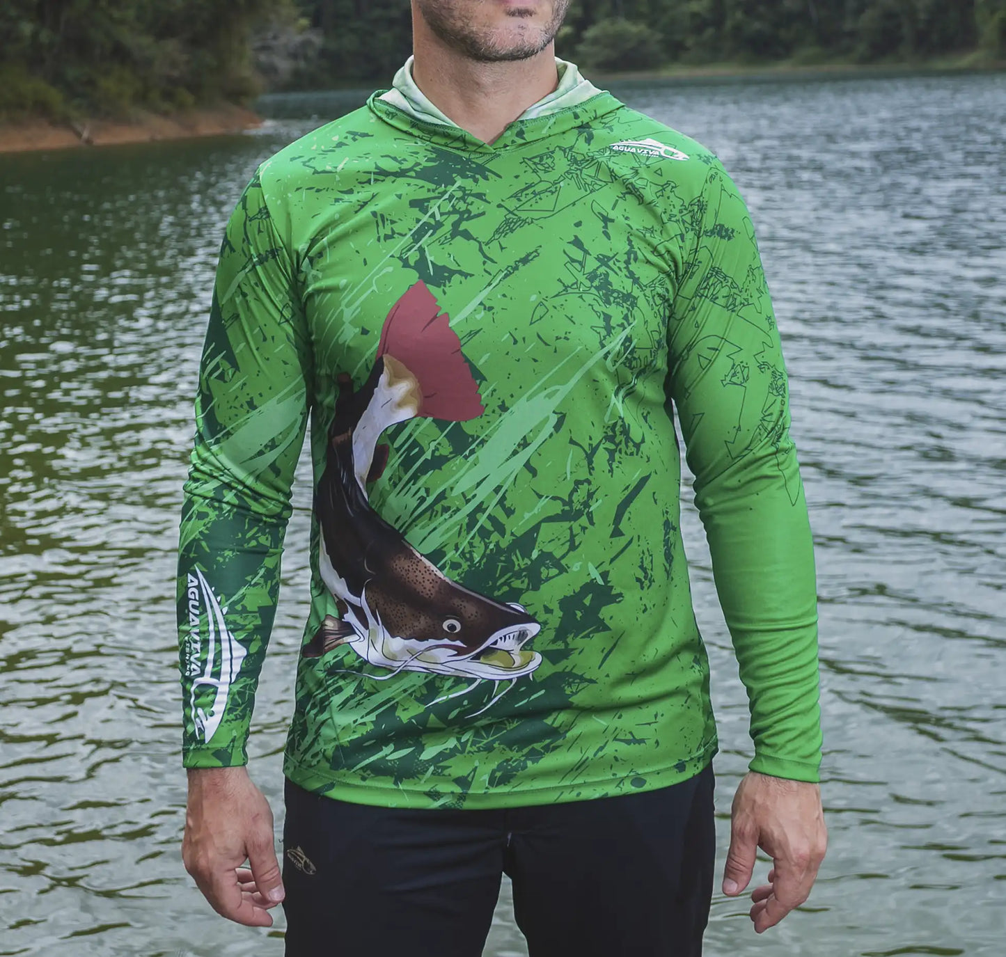 CAMISA COM CAPUZ INTRUDER