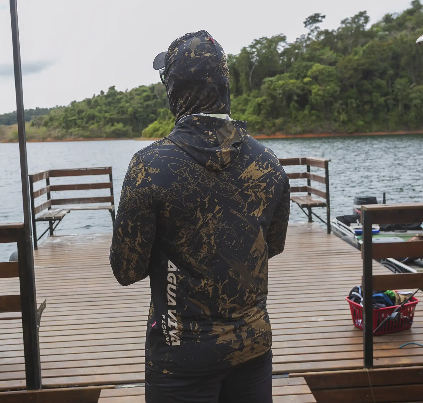 CAMISA DE CAPUZ LAKE PATROL LIGHT