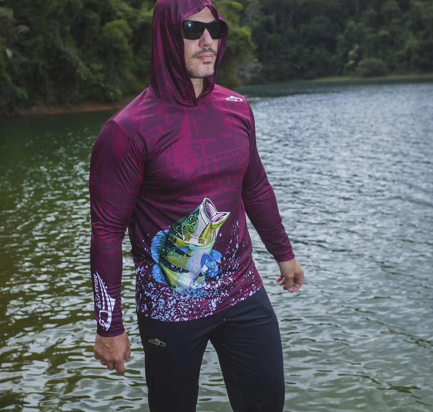 CAMISA COM CAPUZ INTRUDER