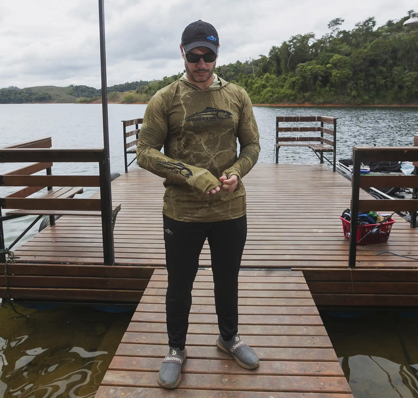 CAMISA DE CAPUZ LAKE PATROL LIGHT